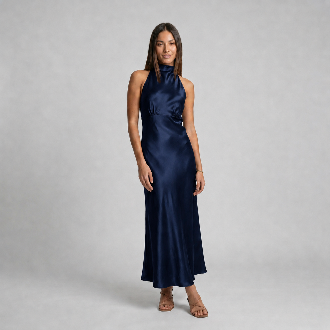 Vestido Lena Satinado de Corte Fluido con Espalda Abierta