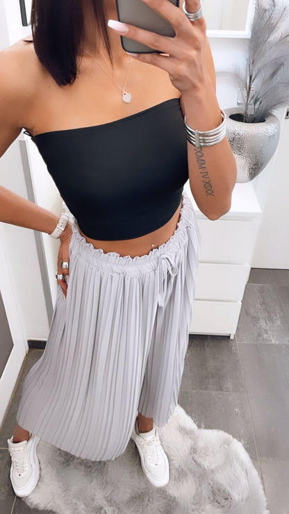 Pantalones plisados gris claro