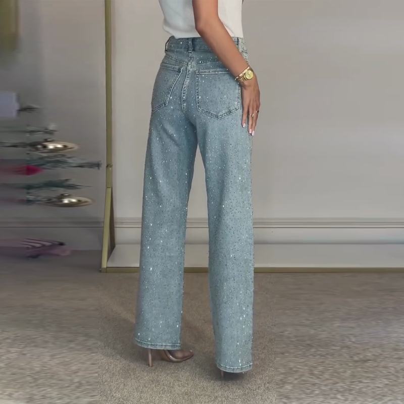 Vaqueros de pierna recta con strass